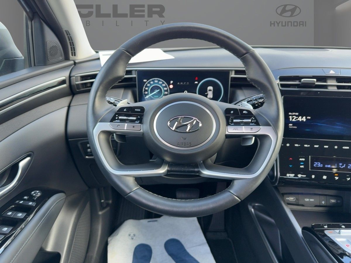 Hyundai TUCSON 1.6 T-GDI Trend - Samsaru's Car Outlet