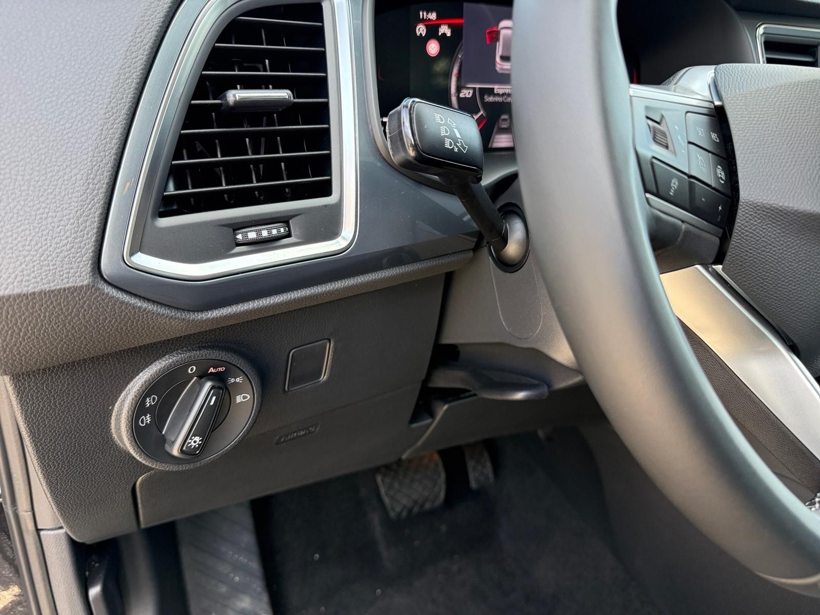 Seat Ateca 1.5 TSI ACT DSG Style NAVI AHK ACC Kamera