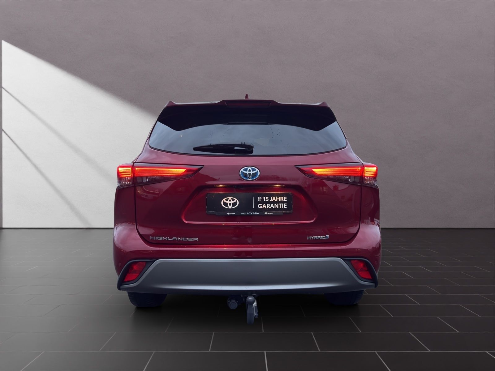 Toyota Highlander Hybrid Luxury 7 SITZER+AHK+LEDER+HuD