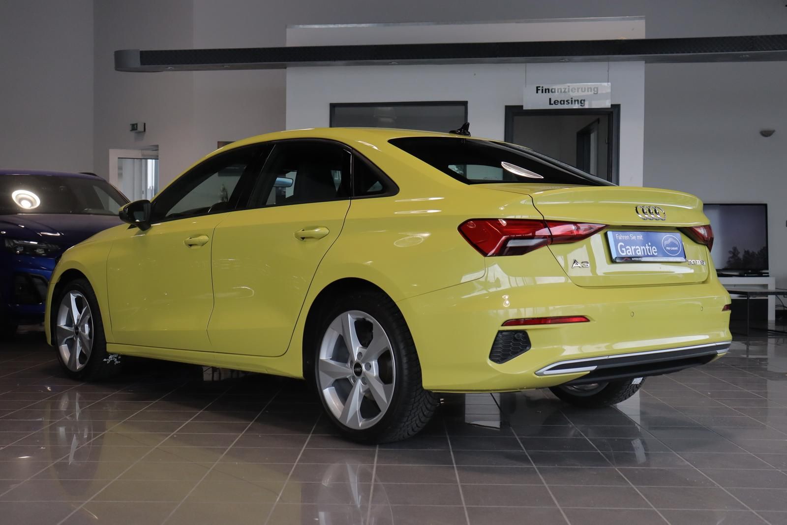 Audi A3 Lim. 1.0 TFSI S tronic advanced S-LINE