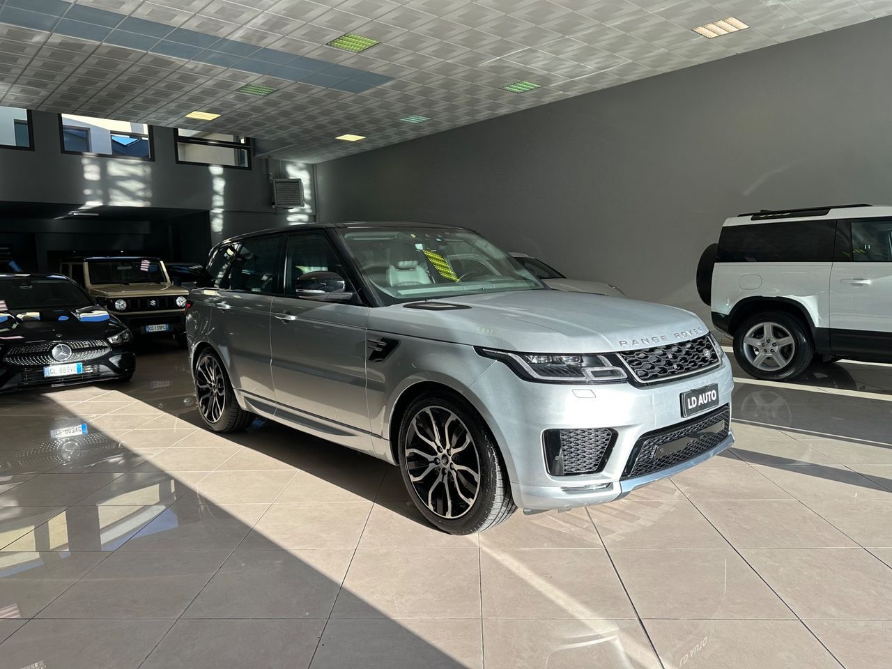 Range Rover Sport 3 - Samsaru's Car Outlet