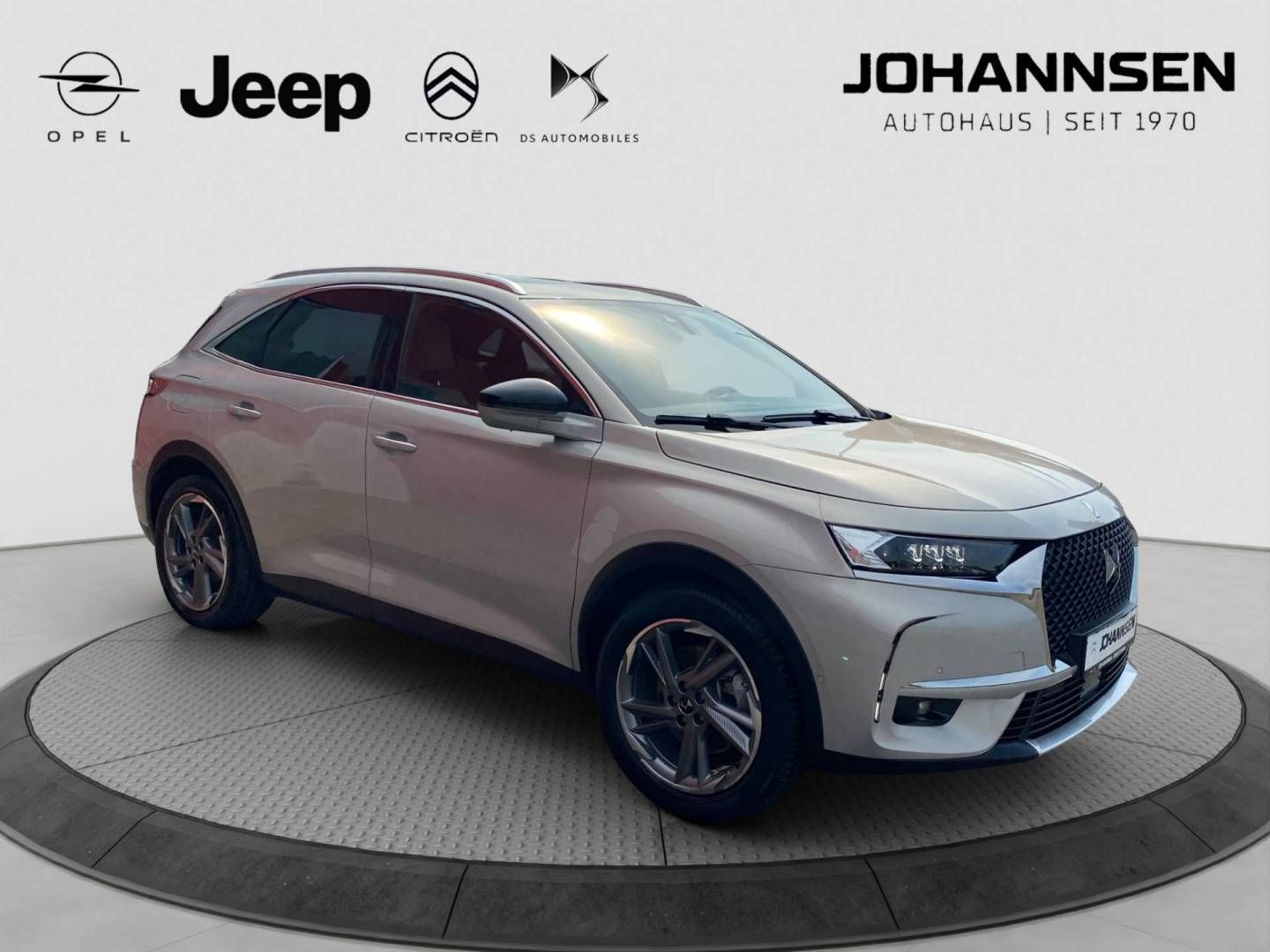 DS Automobiles DS7 (Crossback) E-Tense 300 1.6