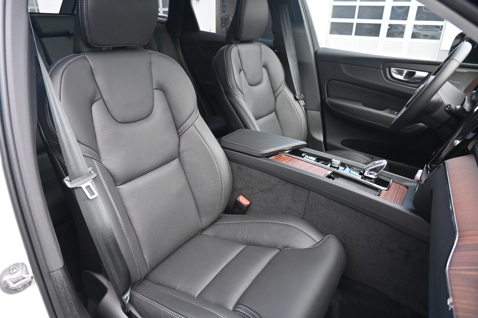 Volvo XC60 B4 D AWD Ultimate Dark*STDHZG*LUFT*360°*ACC