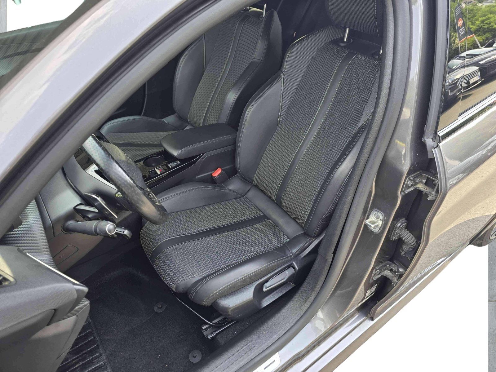Peugeot 208 GT - Samsaru's Car Outlet
