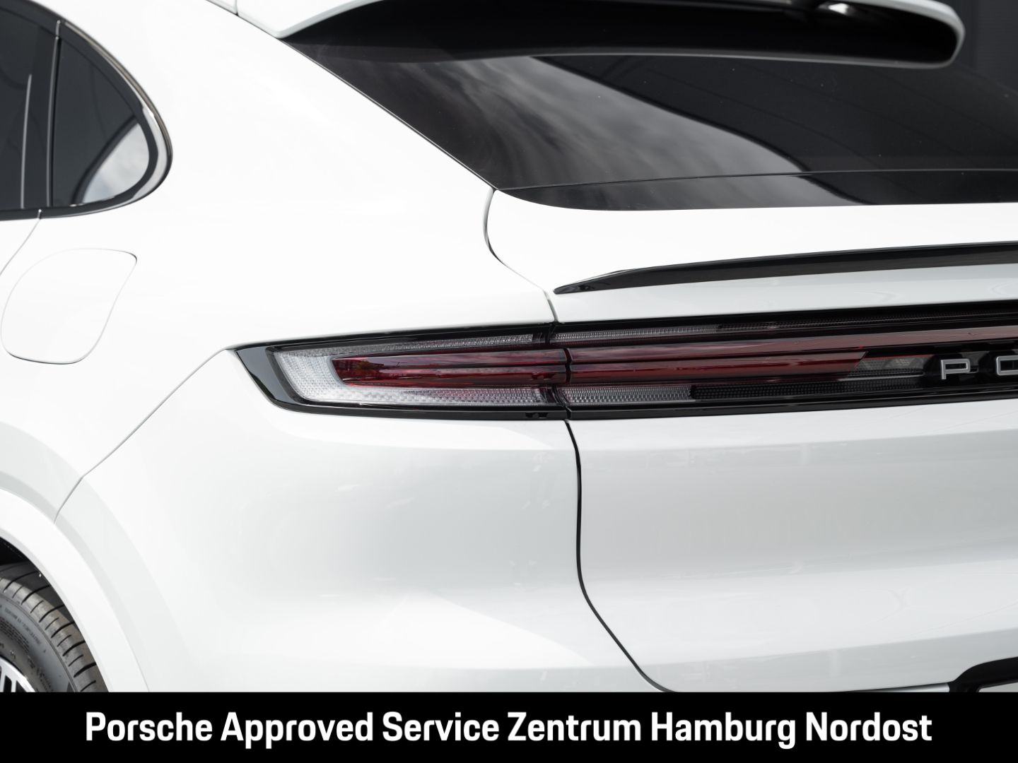 Porsche Cayenne E-Hybrid Coupe Sport Chrono Matrix-LED