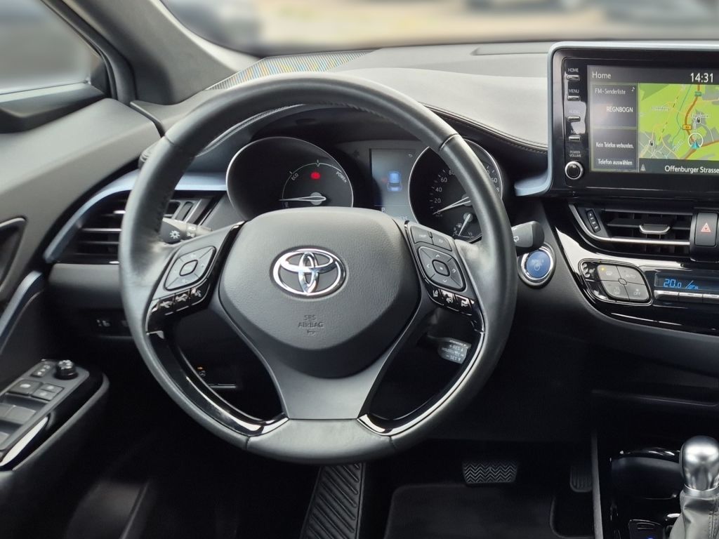 Toyota C-HR 2.0 Hybrid - Samsaru's Car Outlet