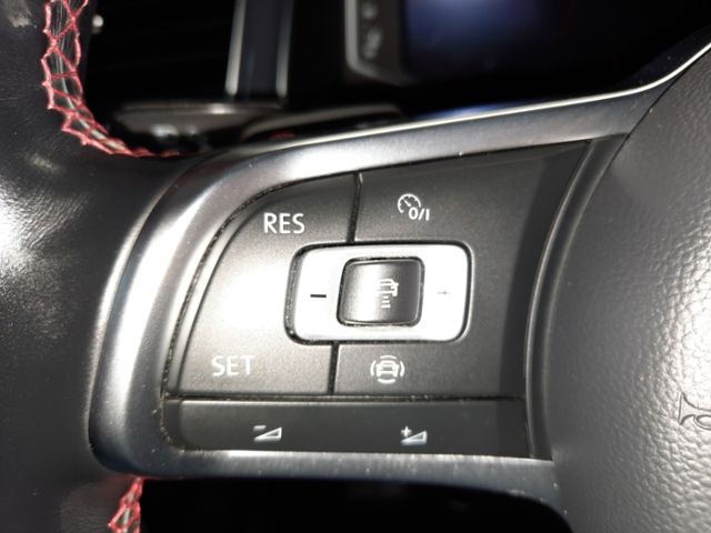 Volkswagen T-Roc 1.5TSI DSG Sport - Samsaru's Car Outlet
