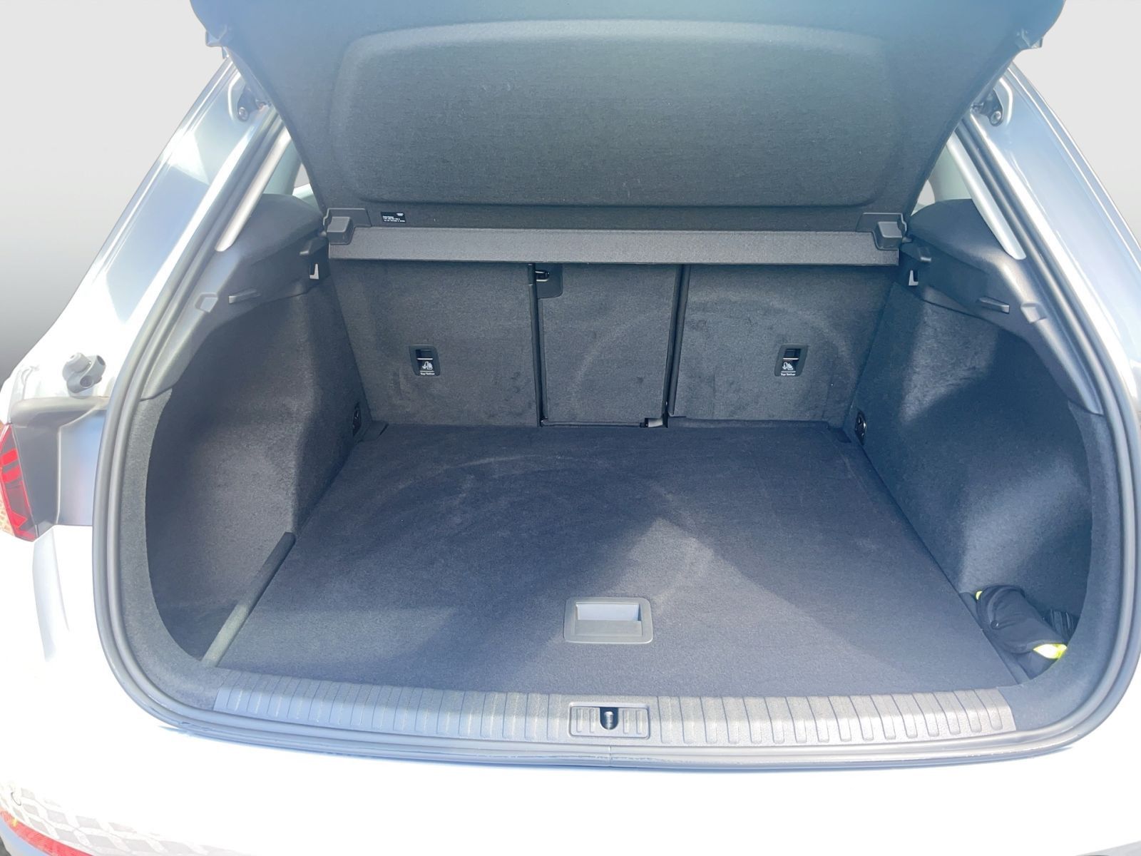 Audi Q3 40 TFSI Q - Samsaru's Car Outlet