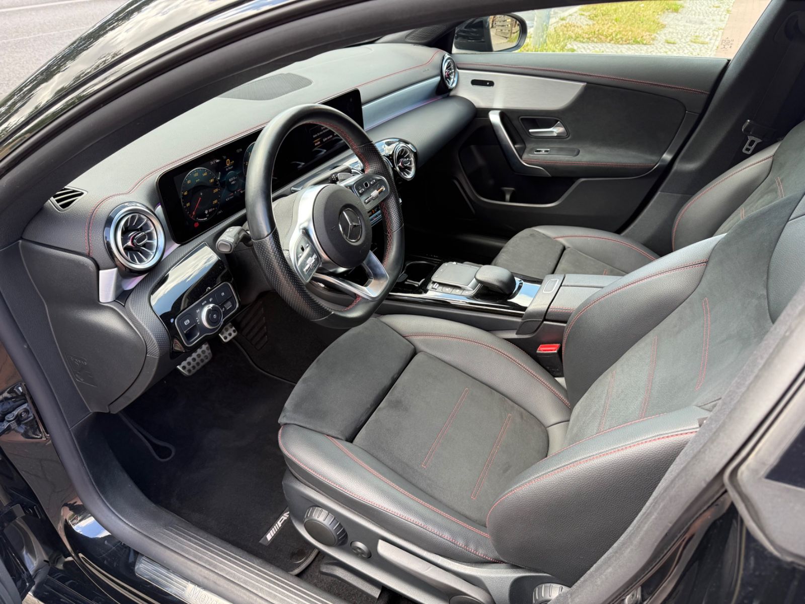 Mercedes-Benz CLA 200 AMG - Samsaru's Car Outlet