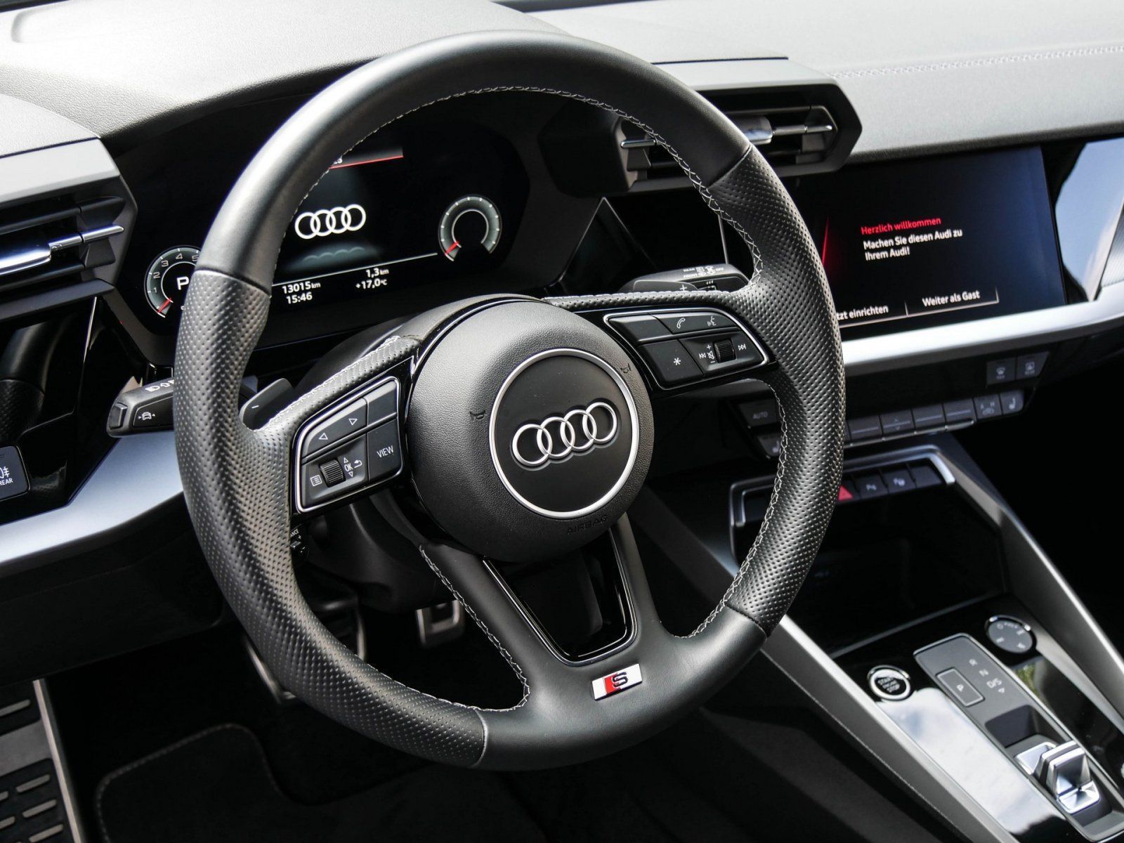 Audi A3 Sportback 35 TFSI S-Line Black - Samsaru's Car Outlet