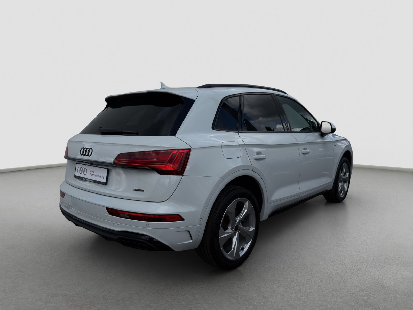 Audi Q5 55 TFSI e quattro S-tronic S line Matrix Umge