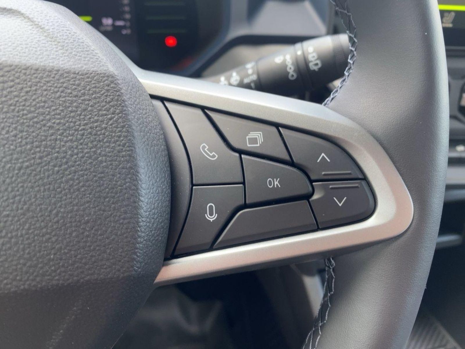 Dacia Duster III 1.6 E-TECH Hybrid - Samsaru's Car Outlet