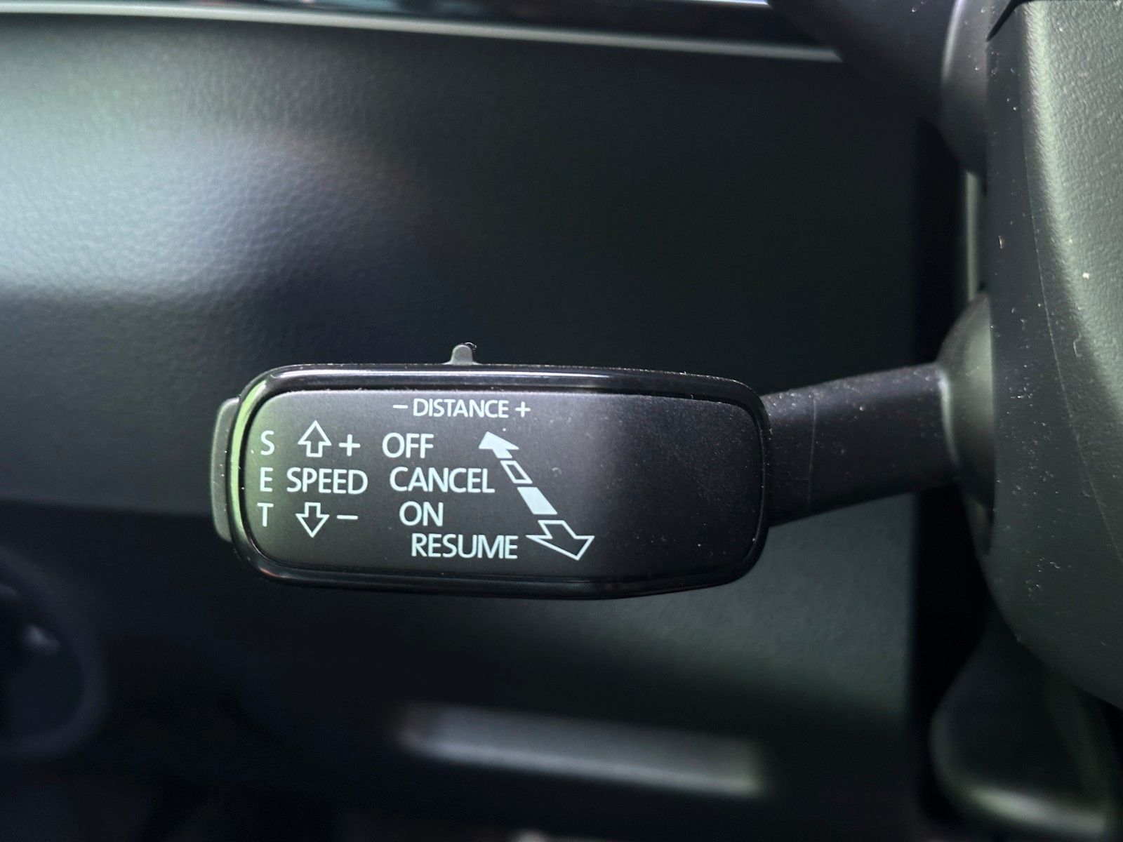 Skoda 2.0TDi 4x4 DSG Sportline ACC NAVI eHK LM18"AHK