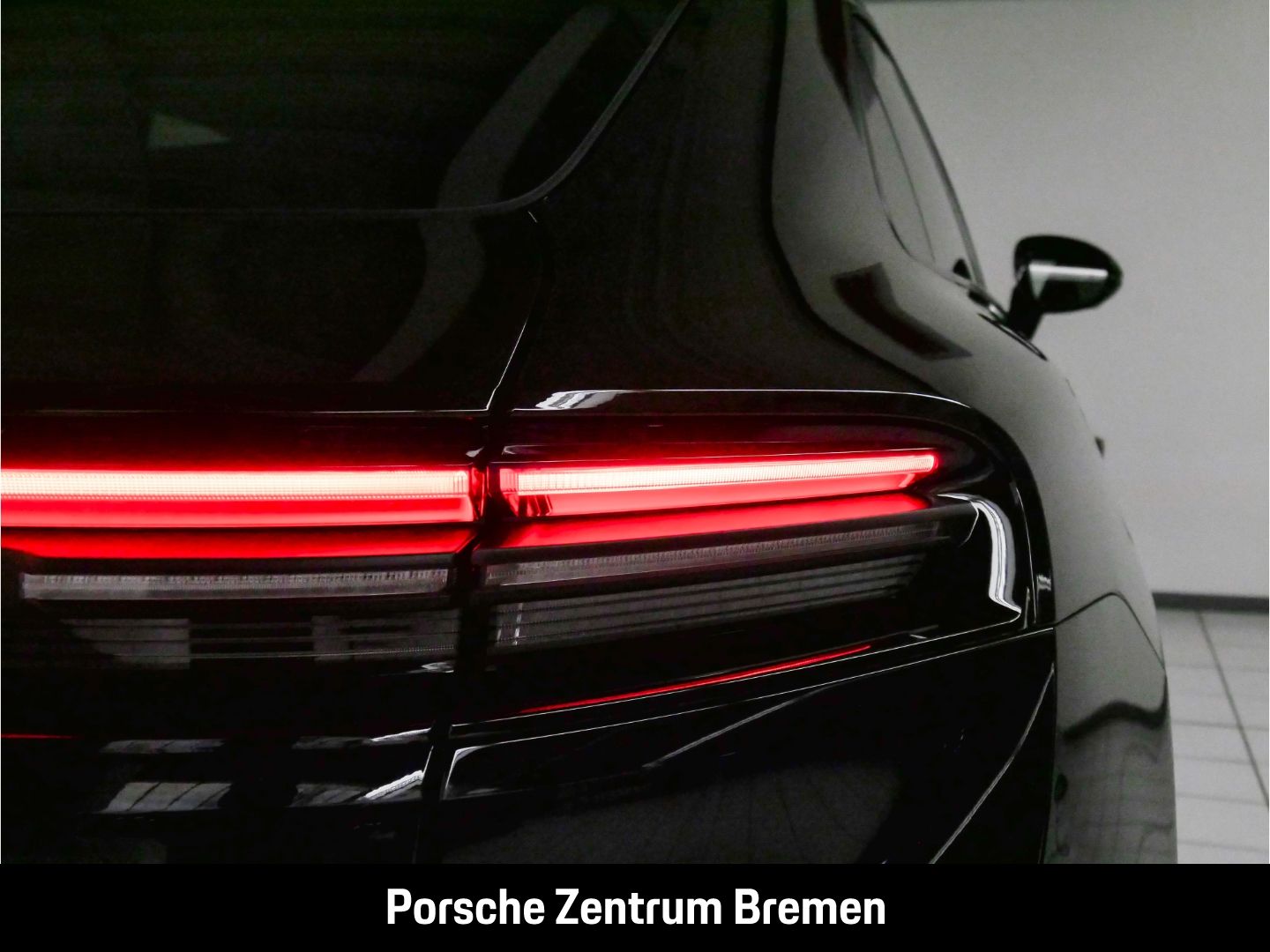 Porsche Macan 4 - Samsaru's Car Outlet