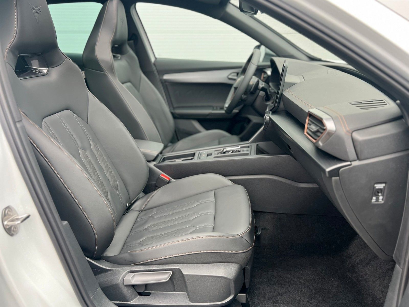 Cupra Formentor 1.4 e-Hyb. VZ DSG - AHK - Leder - Pano