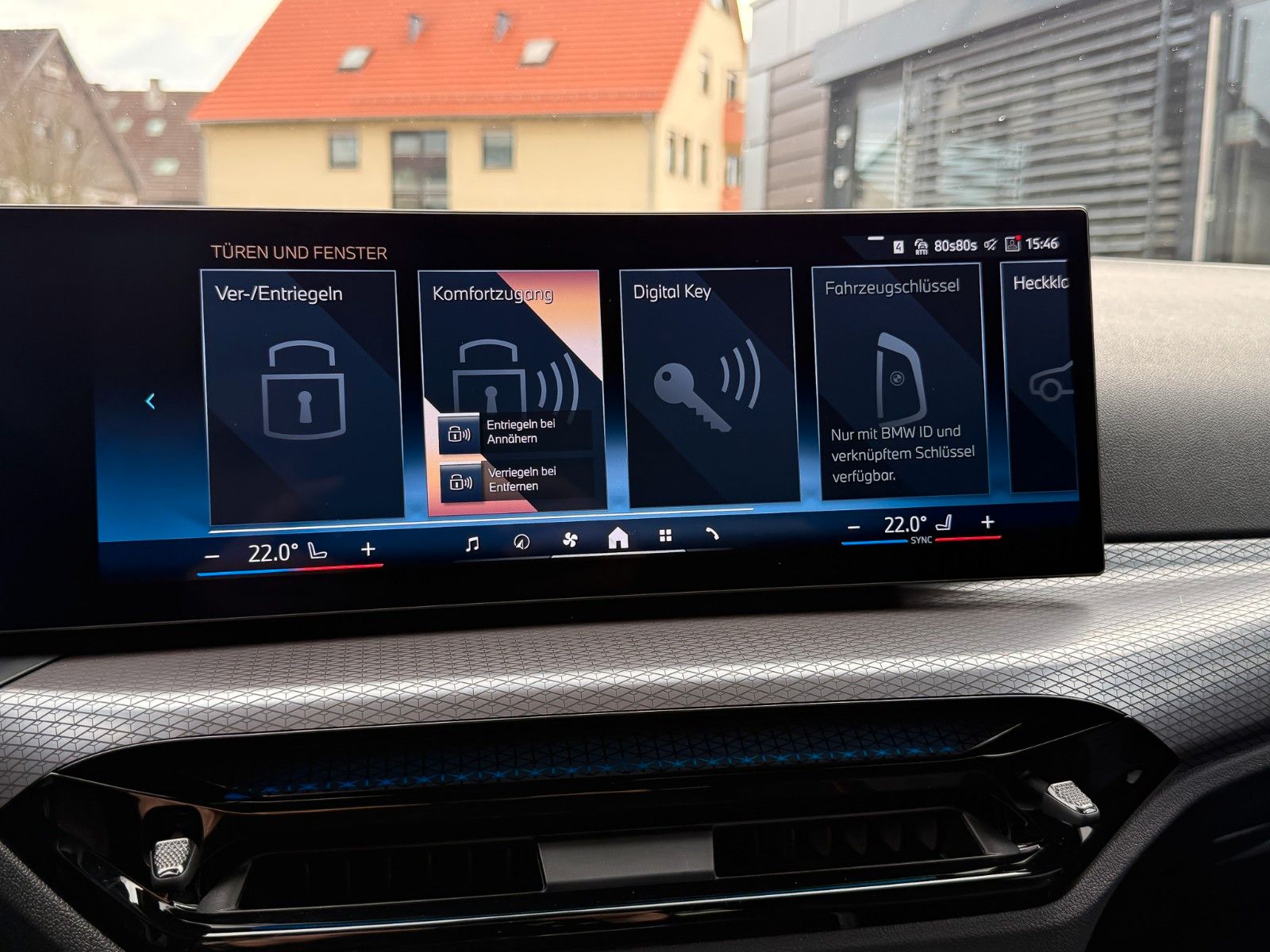 BMW 320i M Sport 18" HuD AHK ACC 360° hifi LED+