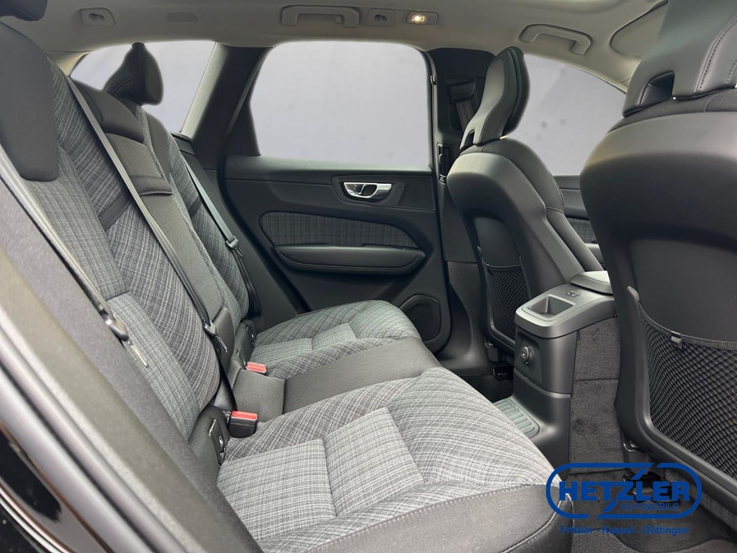 Volvo XC60 Core Recharge Plug-In Hybrid AWD T6 Twin En