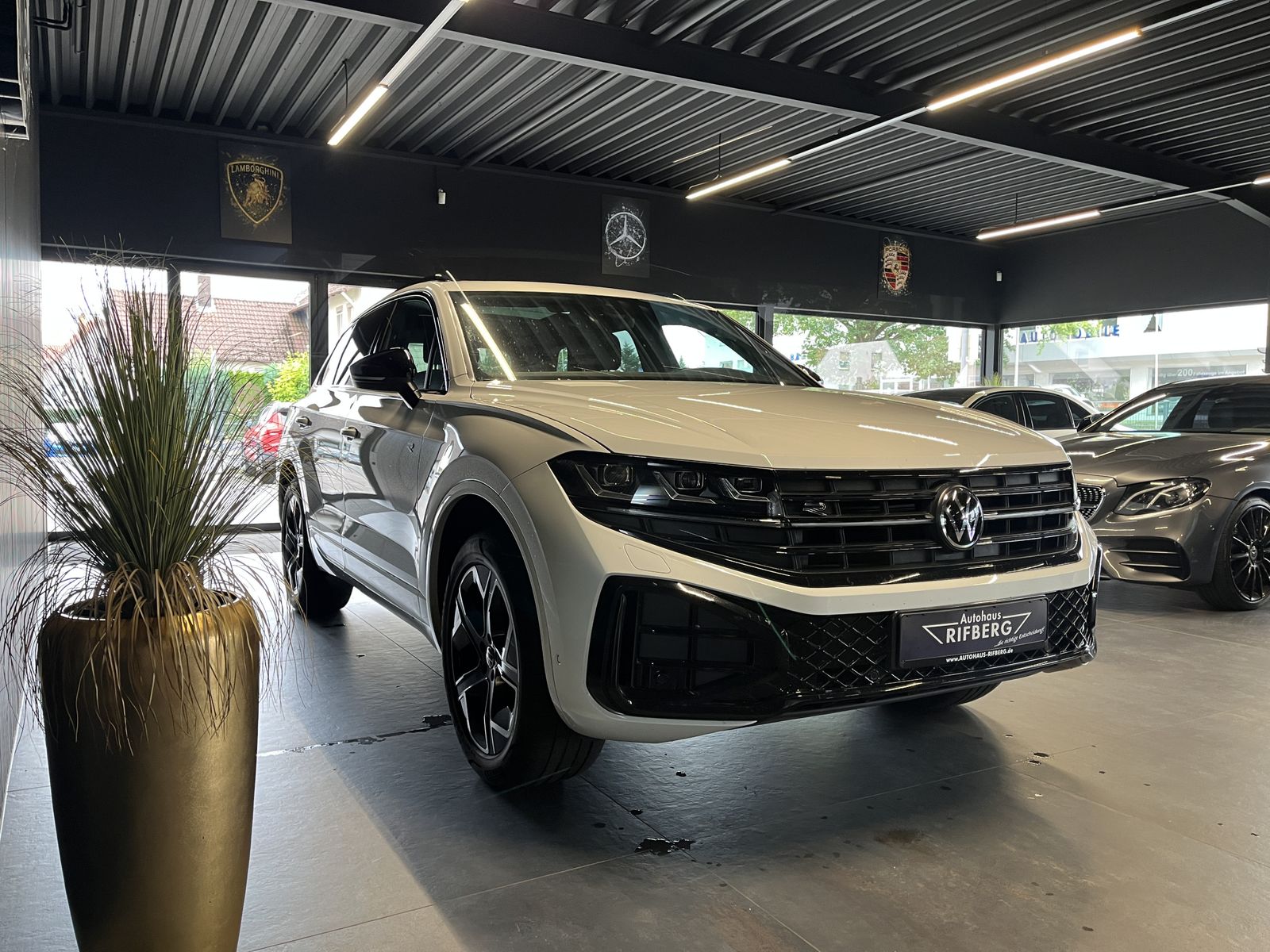 Volkswagen Touareg 3.0 TDI V6 4M R-Line/AHK/PANO/HUD/ACC/20
