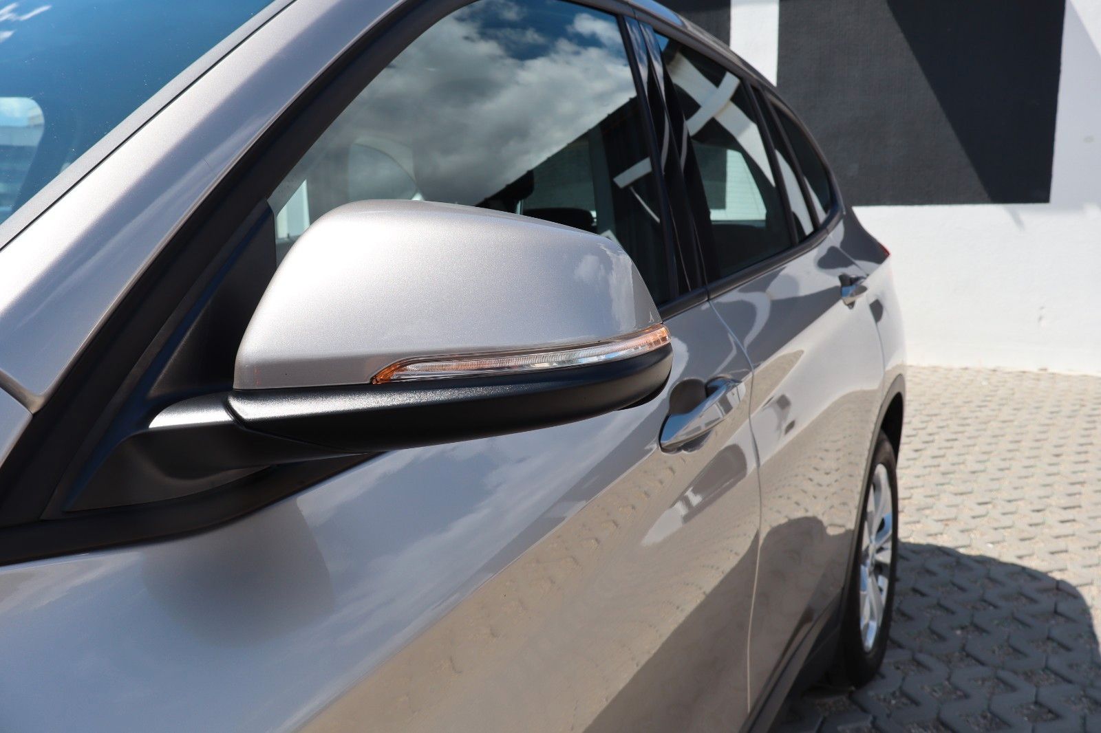 BMW X1 xDrive 25 e Advantage - Samsaru's Car Outlet