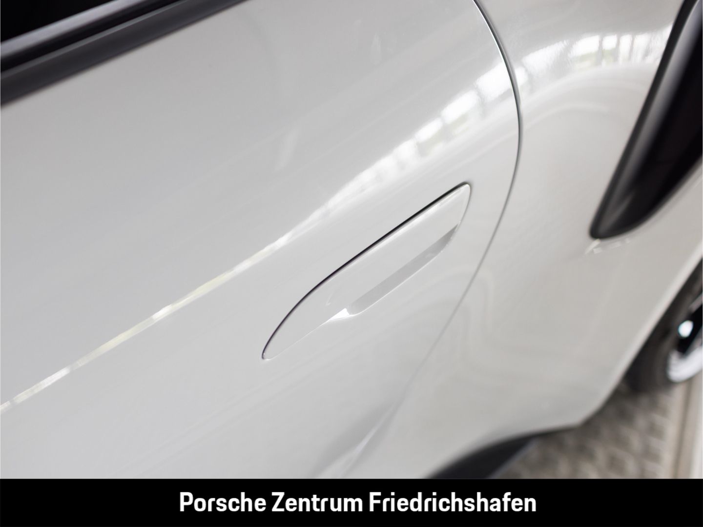 Porsche 992 911 Turbo S Cabriolet Burmester Liftsystem B