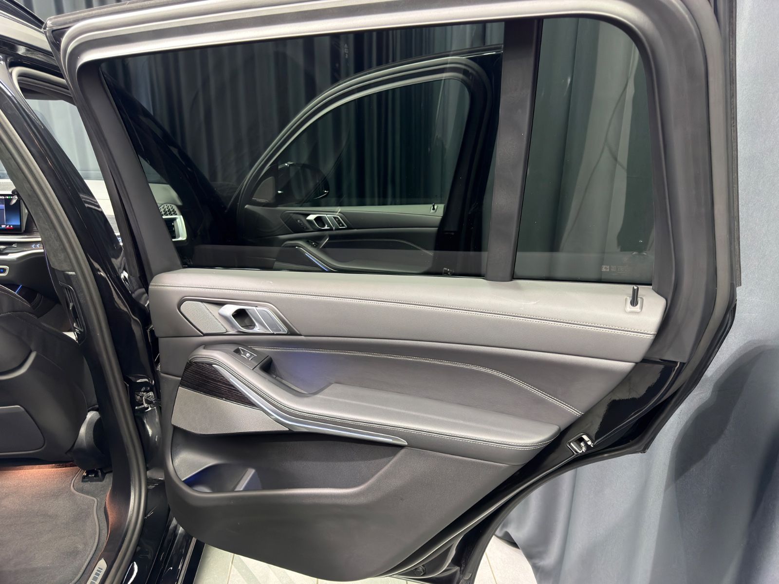 BMW X7 xDrive 40d M SPORT PRO|LUFT|PANO|7-SITZER|AHK
