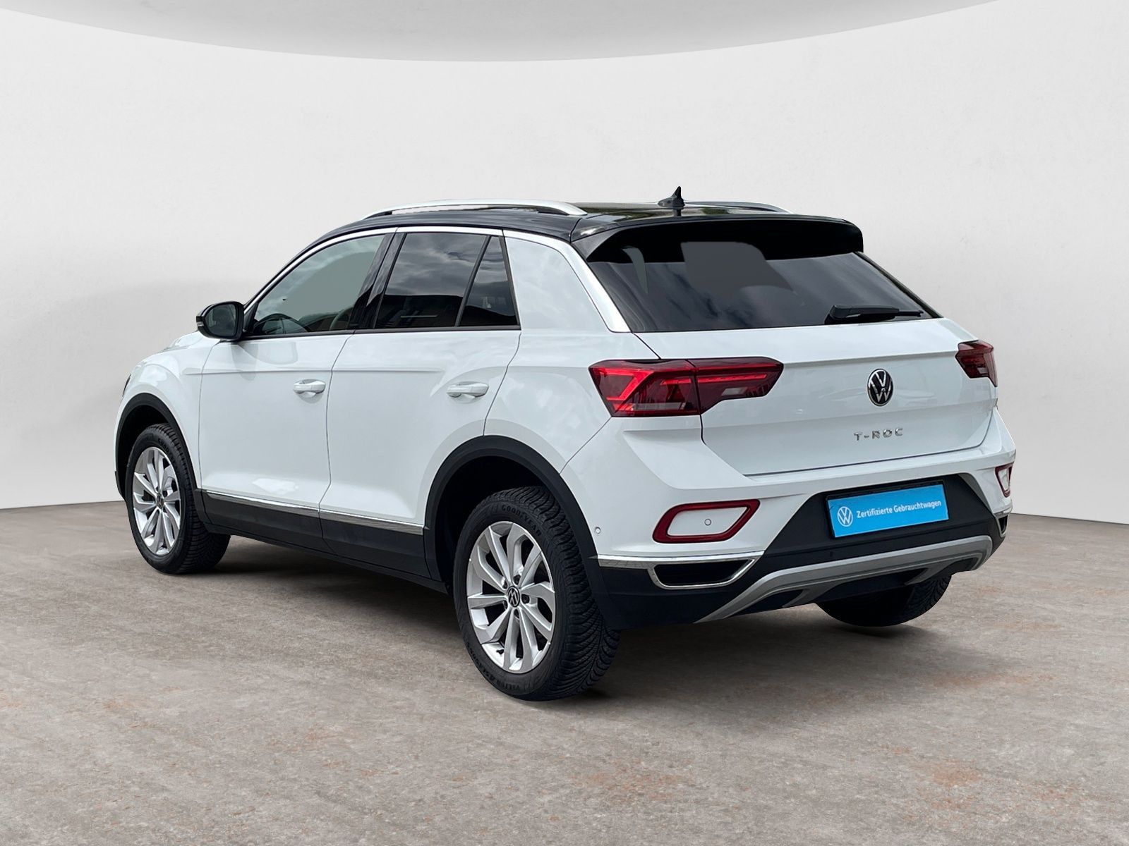 Volkswagen T-Roc 1.5 TSI DSG Facelift Style - Samsaru's Car Outlet