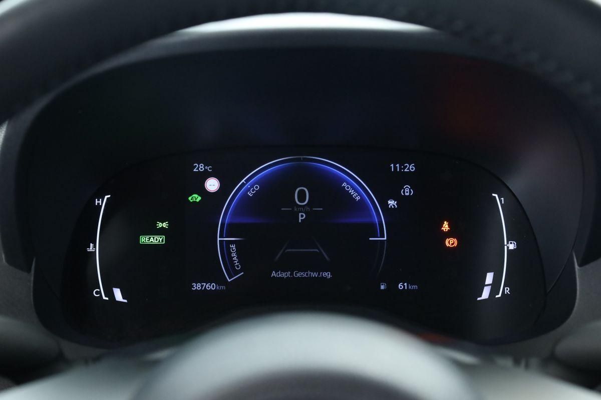 Toyota Yaris Cross CVT Team D LED Navi SHZ iACC Kam 17"