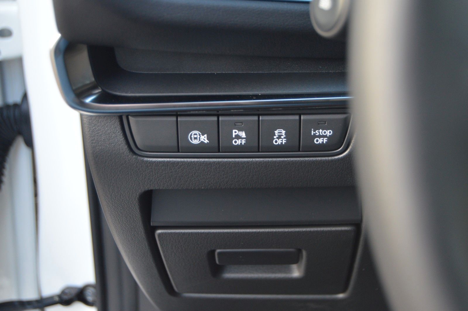 Mazda 3 Benzin 140PS 6AG Centre-Line Navi PDC SHZ