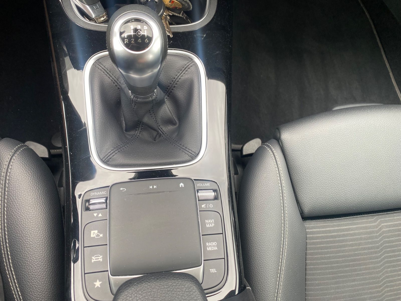 Mercedes-Benz A 180 PROGRESSIVE - Samsaru's Car Outlet