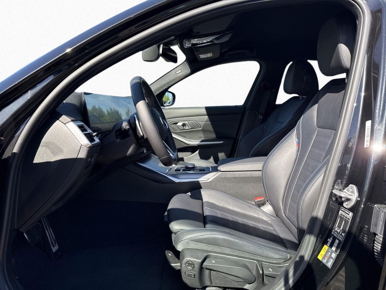 BMW 330e xDr M SPORT AHK,Stop+Go,LivePro,360°,AdLED