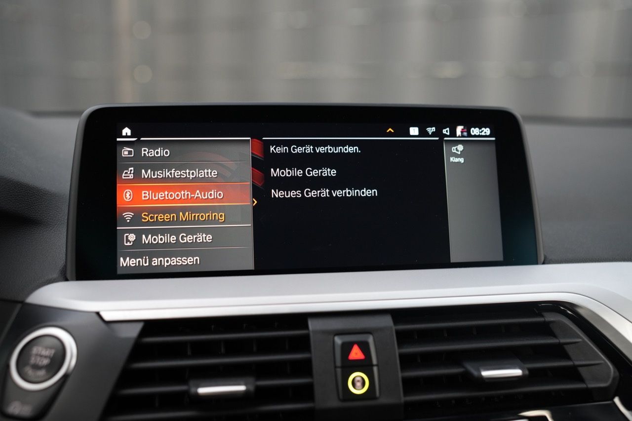 BMW X3 xDrive 20 i Advantage *LIVECOCKPIT*NAVI*