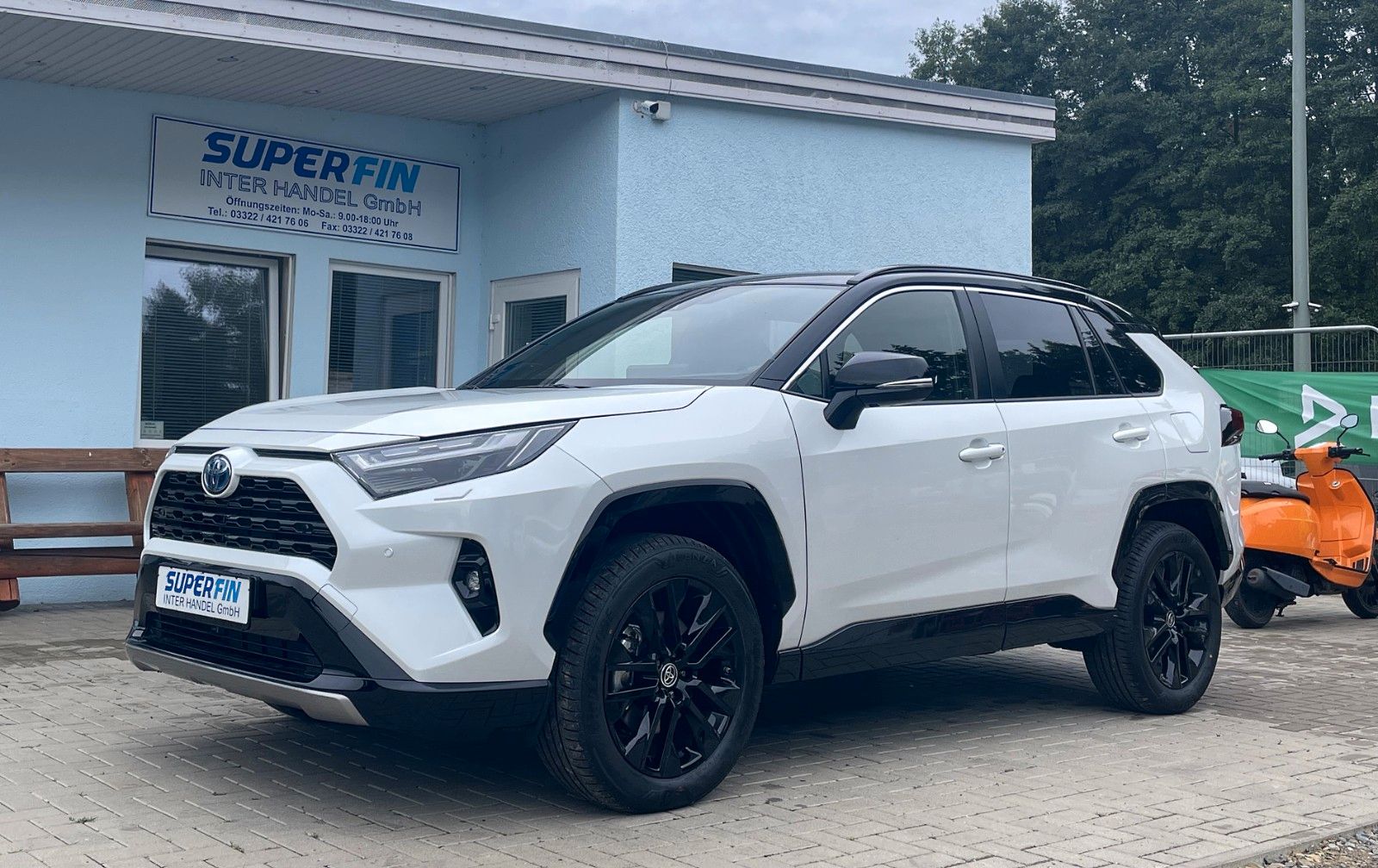 Toyota RAV 4 2.5 Style 4X4 FACELIFT LED NAVI JBL KAMERA