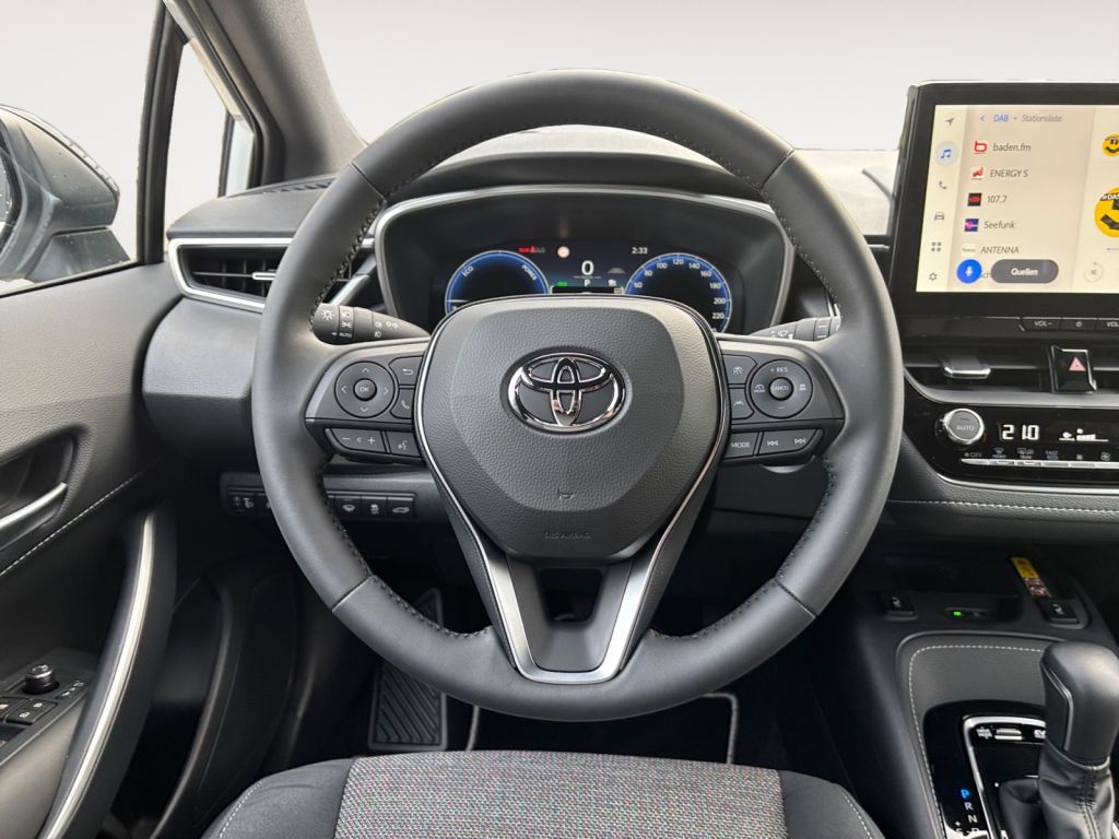 Toyota Corolla 2.0 Hybrid TS Teamplayer