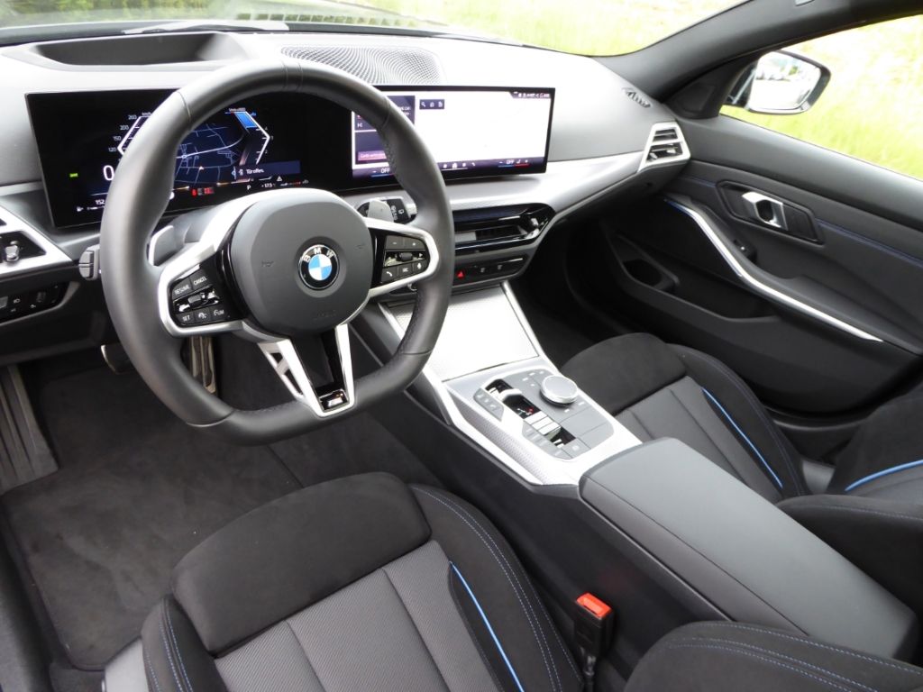 BMW 320 d xDrive Touring M Sport Head Up adapt. LED