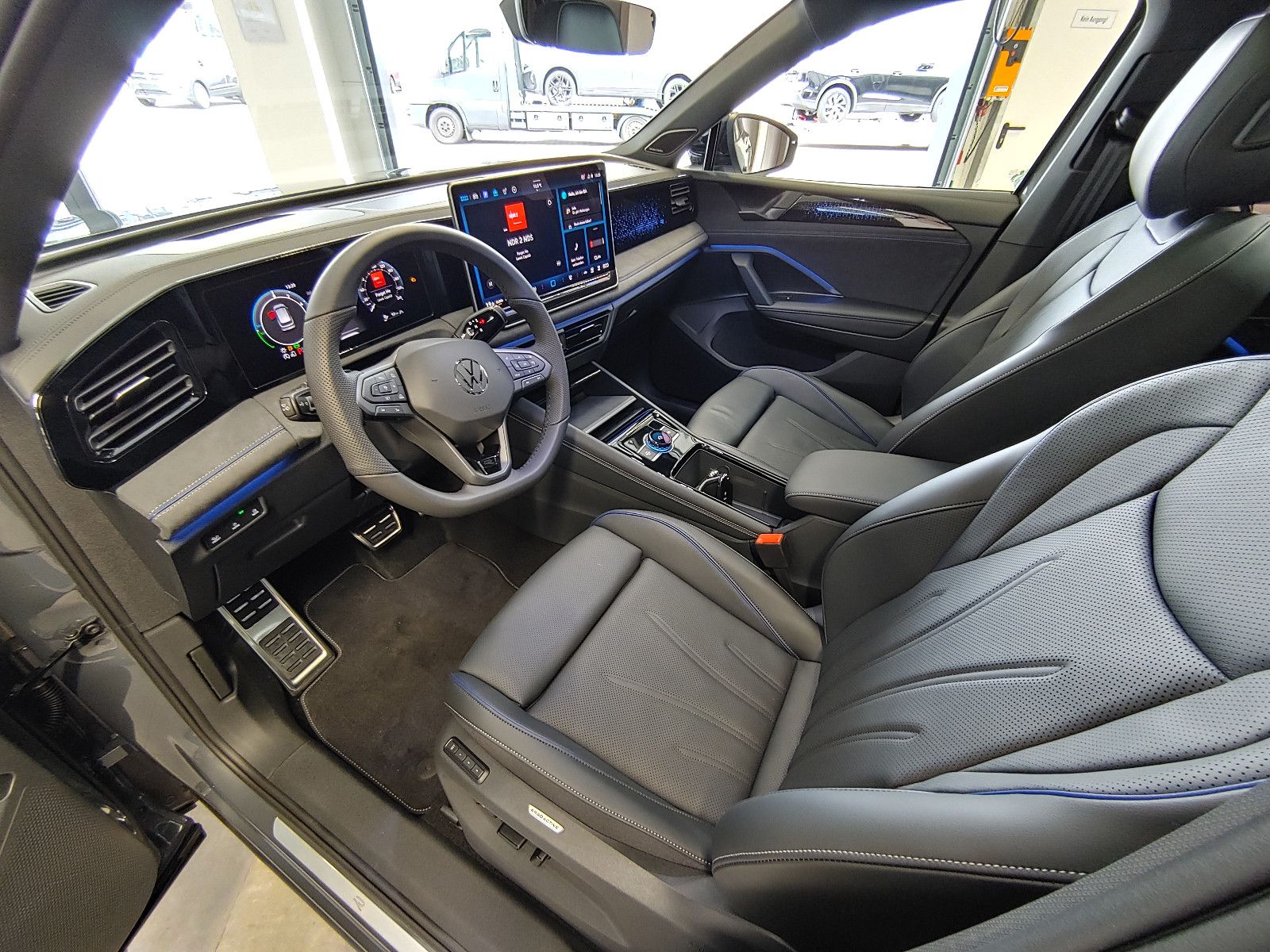 Volkswagen Tiguan eHybrid 200 R-Line Leder/Pano/360°/Sound
