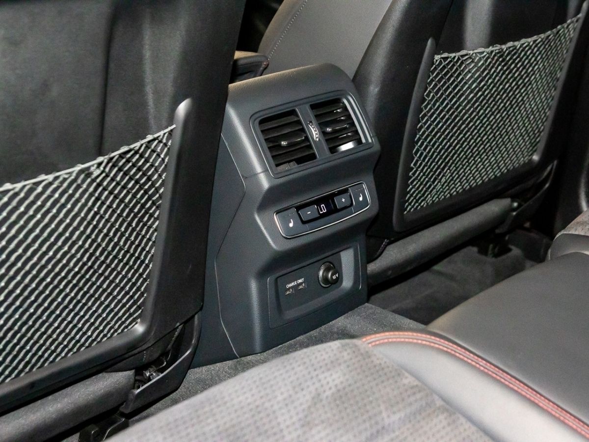 Audi Q5 Sportback 40 TDI qu S line - Samsaru's Car Outlet