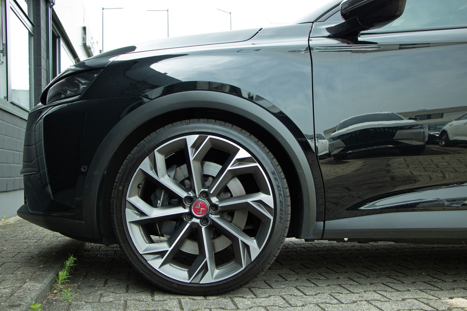 DS Automobiles DS7 Crossback Hybrid 4x4 Performance Line+ Sound