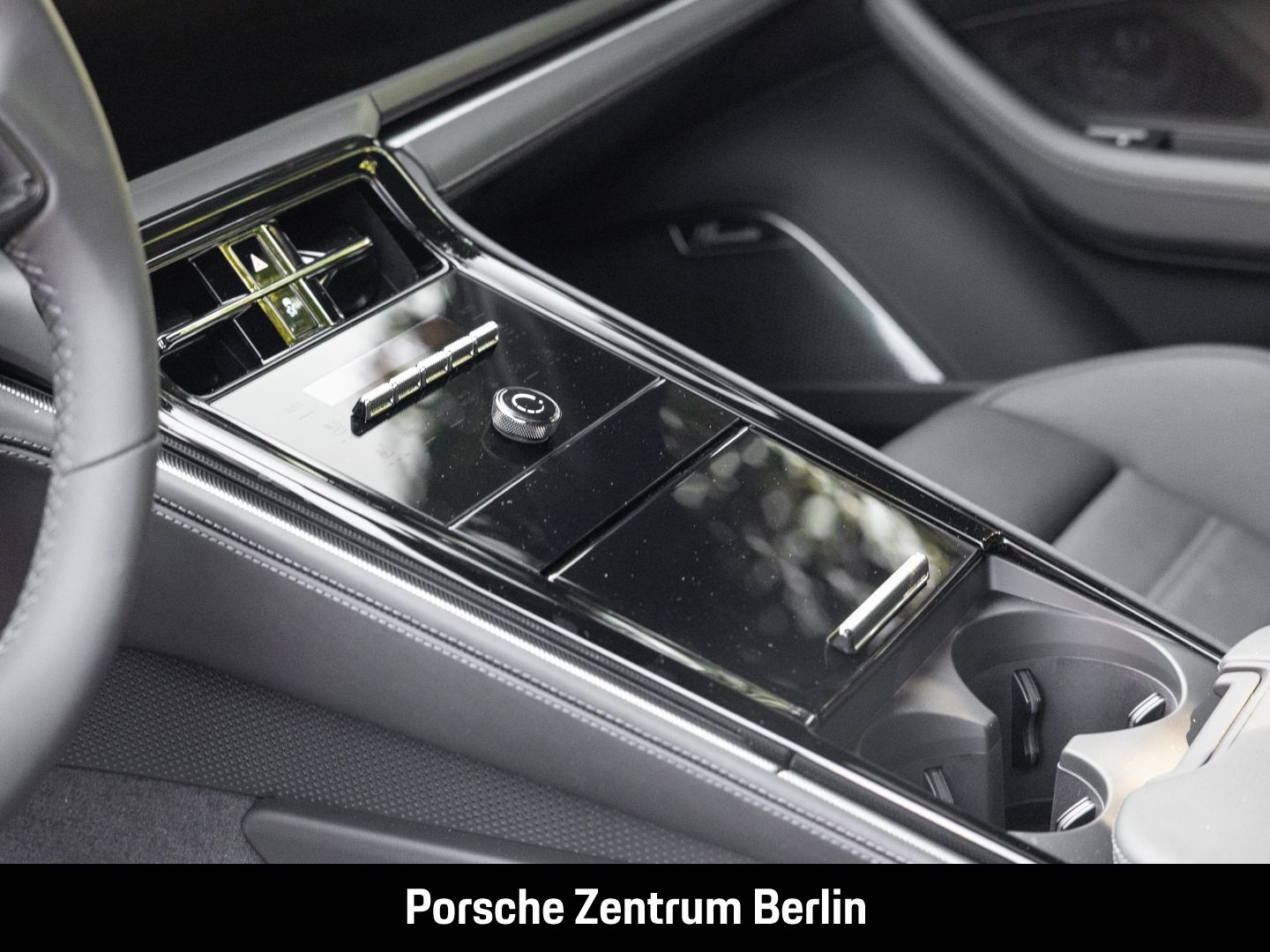 Porsche Panamera 4S E-Hybrid Surround-View Sportabgas
