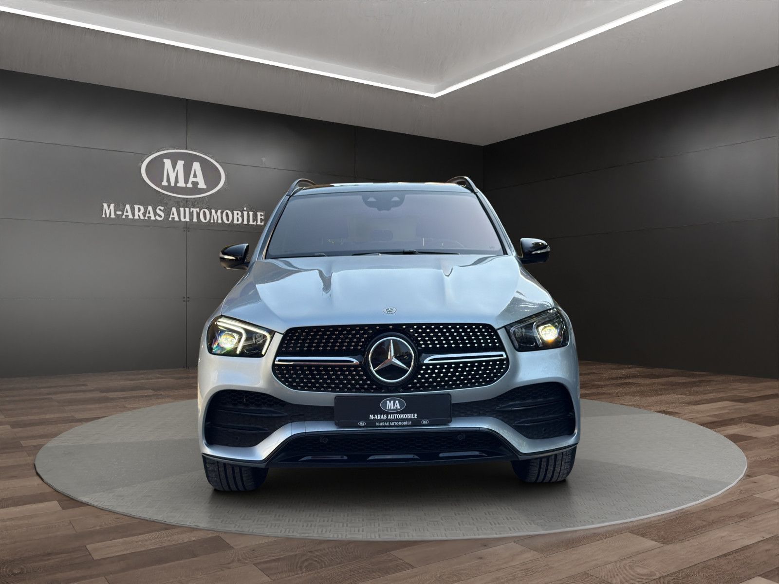 Mercedes-Benz GLE 400d 4Matic AMG Pano Burmester Standh.AHK
