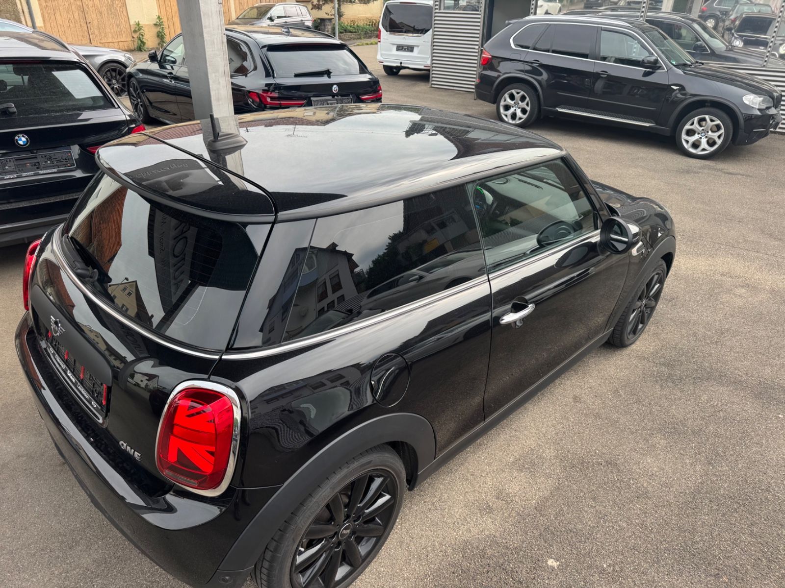 MINI One Chili - Samsaru's Car Outlet