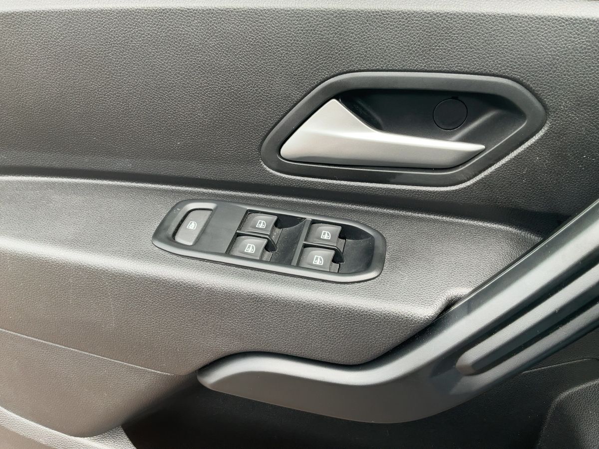 Dacia Duster - Samsaru's Car Outlet