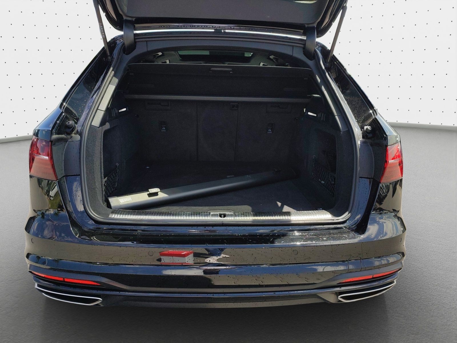 Audi A4 Avant Advanced 40 TFSI - Samsaru's Car Outlet