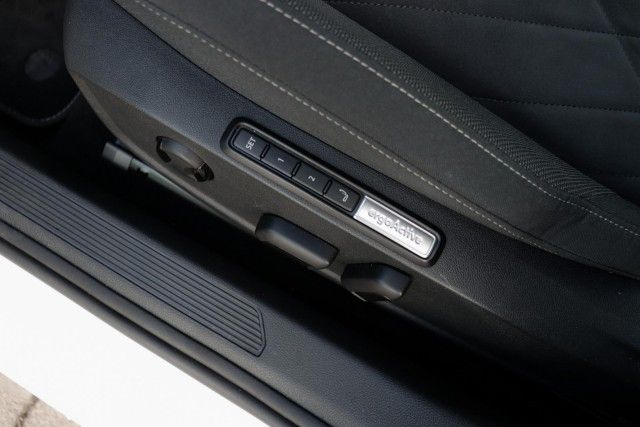 Volkswagen Golf VIII 1.5 TSI Style - Samsaru's Car Outlet