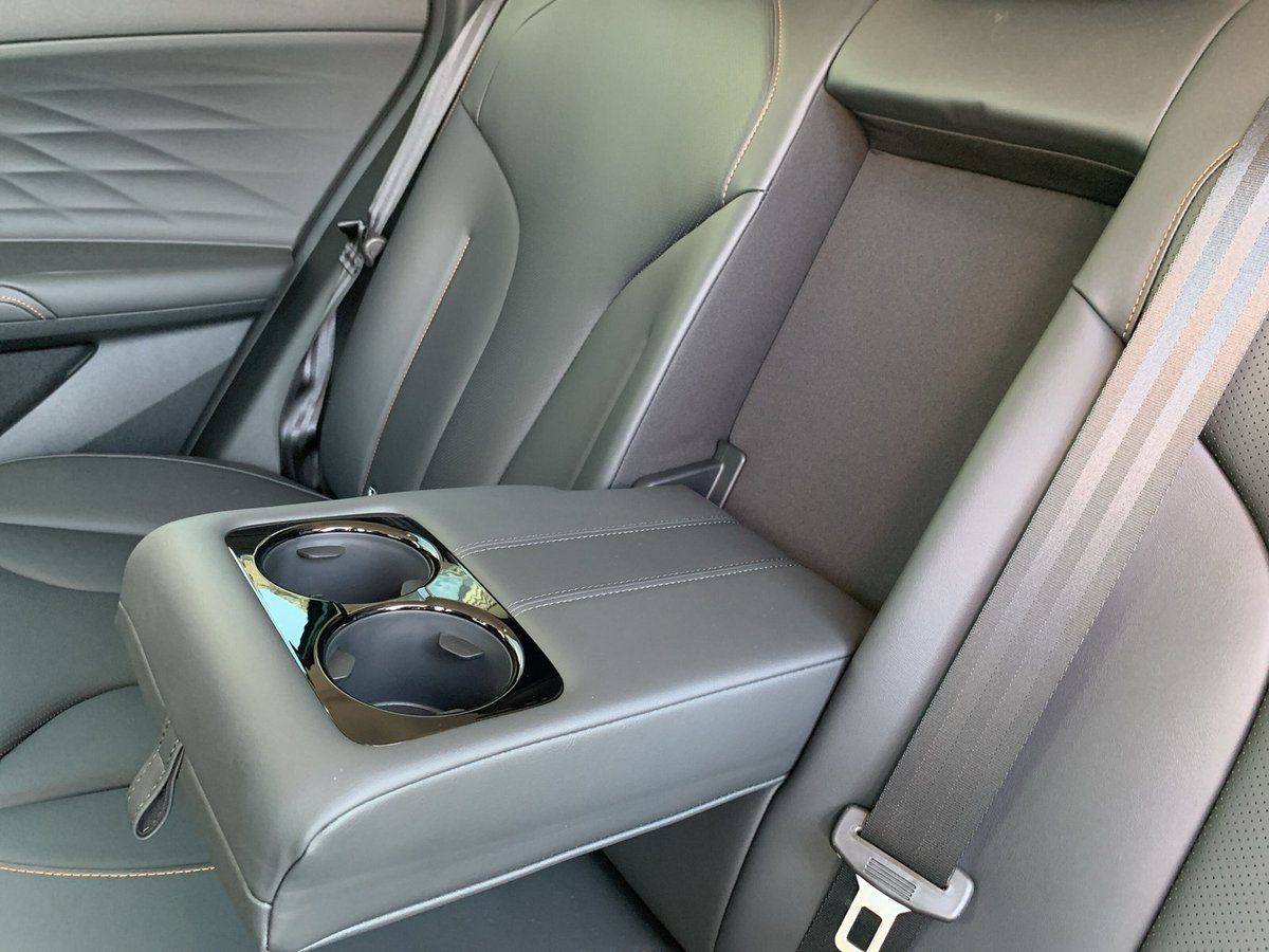 MG HS PHEV Luxury 360 KAMERA+PDC+SHZ+NAVI+LEDER+