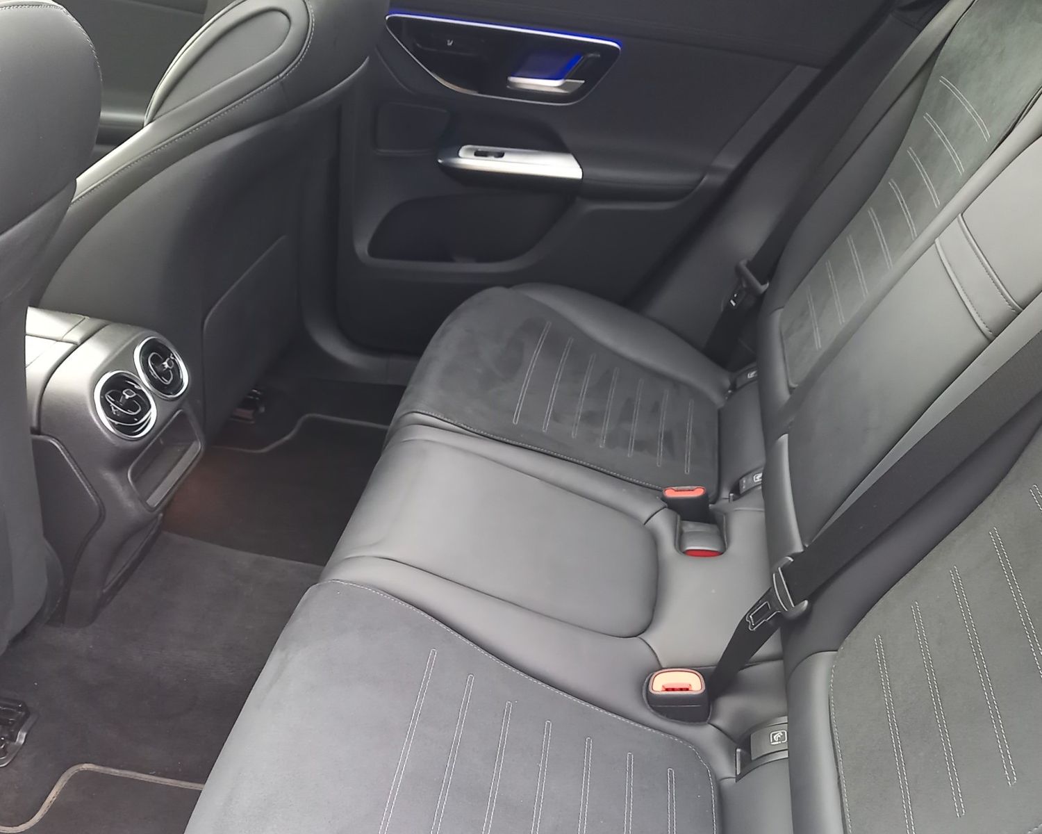 Mercedes-Benz GLC AMG LINE GLC300de 4M 9G-DCT KAM360*PANO*20