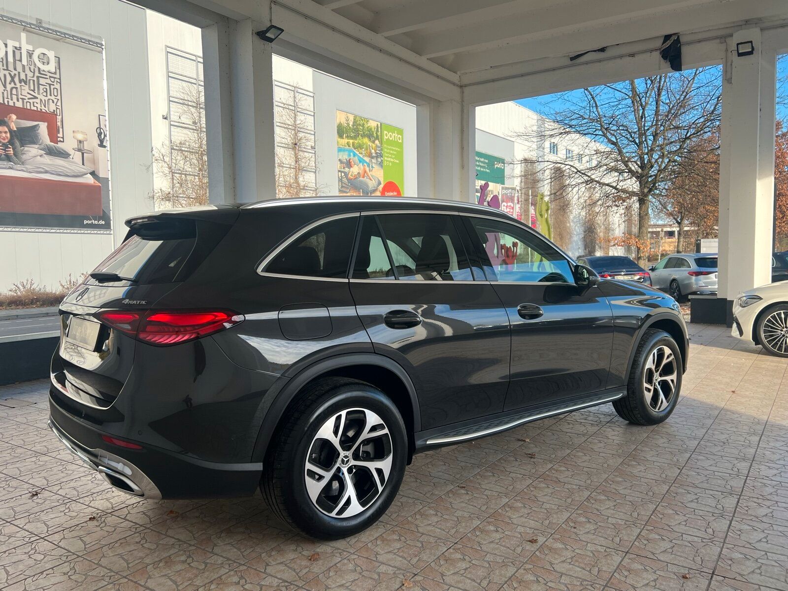 Mercedes-Benz GLC 300 e 4M Avantgarde/Navi/Pano-Dach/Distronic