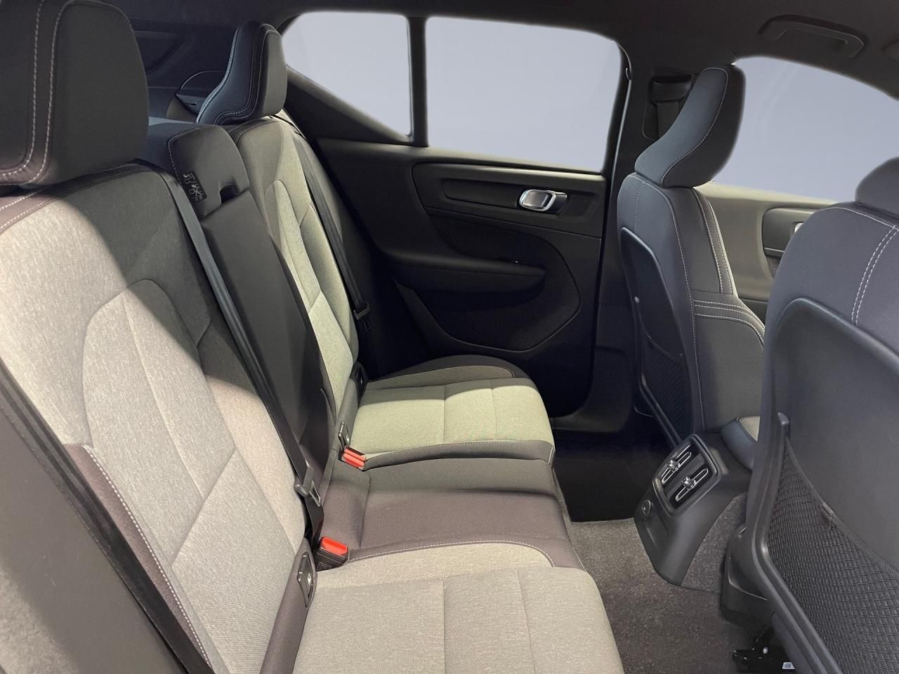 Volvo XC 40 T4 2WD Plus Bright Plug-In NAVI+LED+AHK