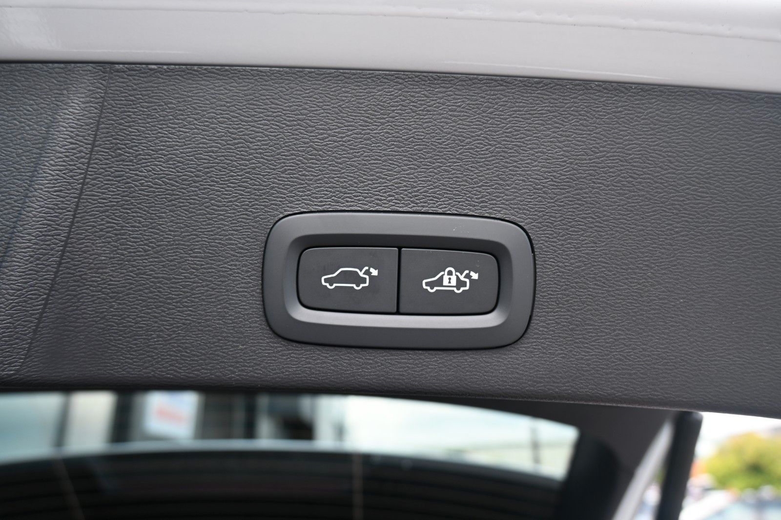 Volvo XC40 B4 DKG Plus Dark*FSHZG*360°*ACC*Allwetter