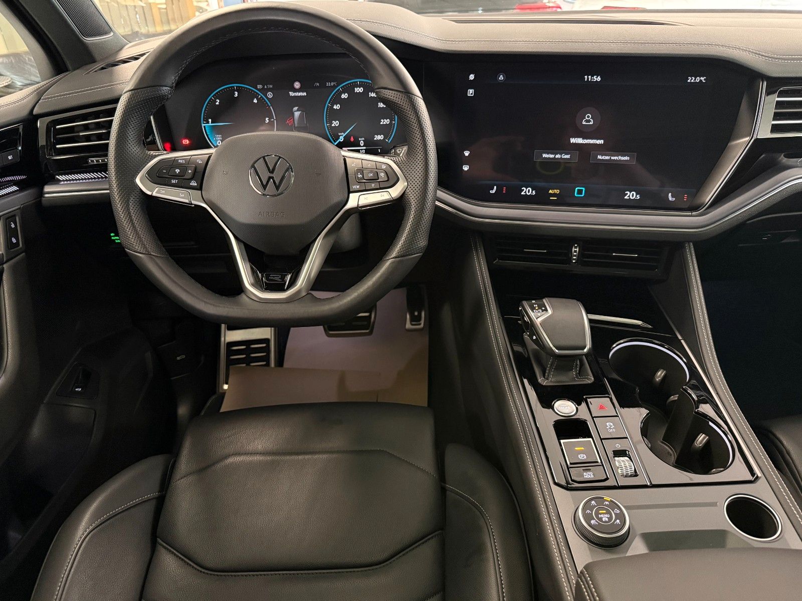 Volkswagen TOUAREG 3.0 V6 TDI R-LINE |NP94,6|PANO|MATRIX|19