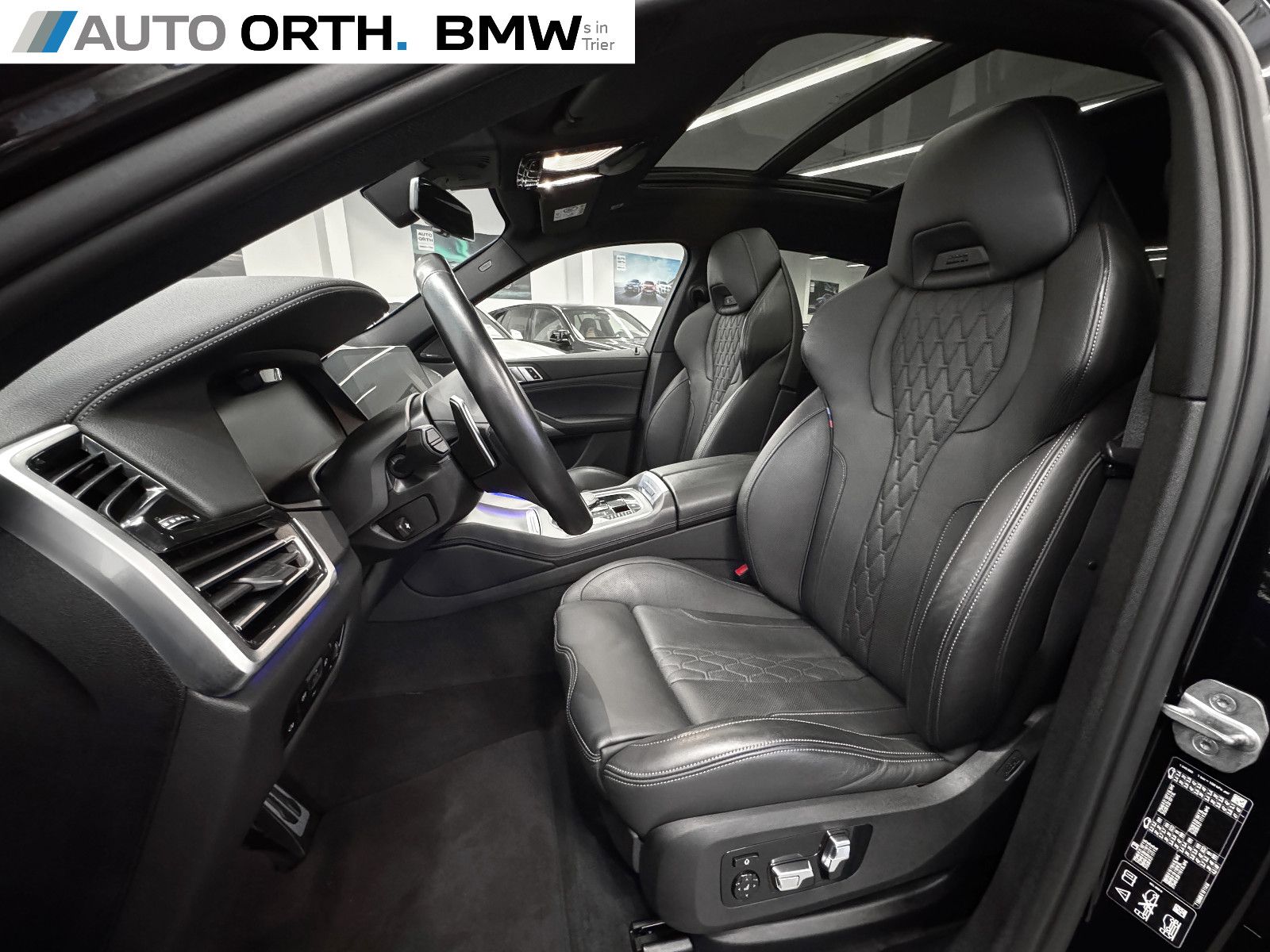 BMW X6 xDrive30d M-SPORT PANO SITZLÜFT ACC 360° AHK